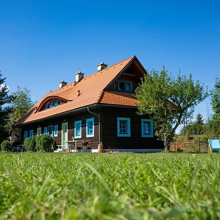 Venkovský dům Apartmánová V Dvore U Maliara *