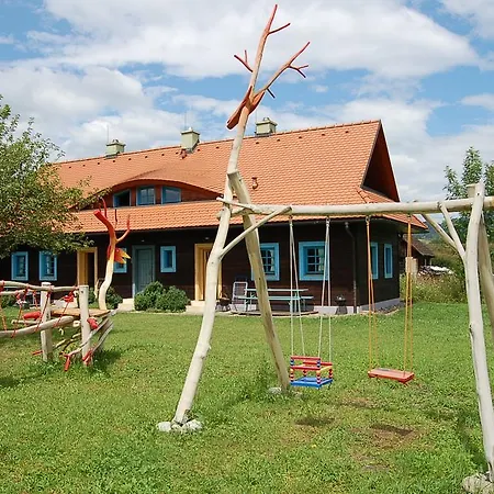 Landhaus Apartmanova V Dvore U Maliara