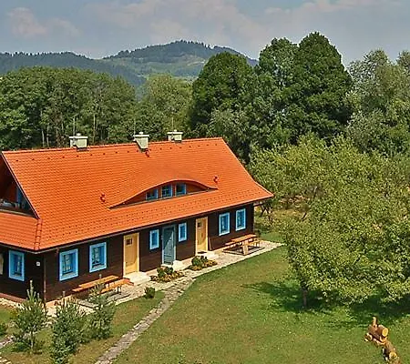 Apartmanova V Dvore U Maliara Landhuis